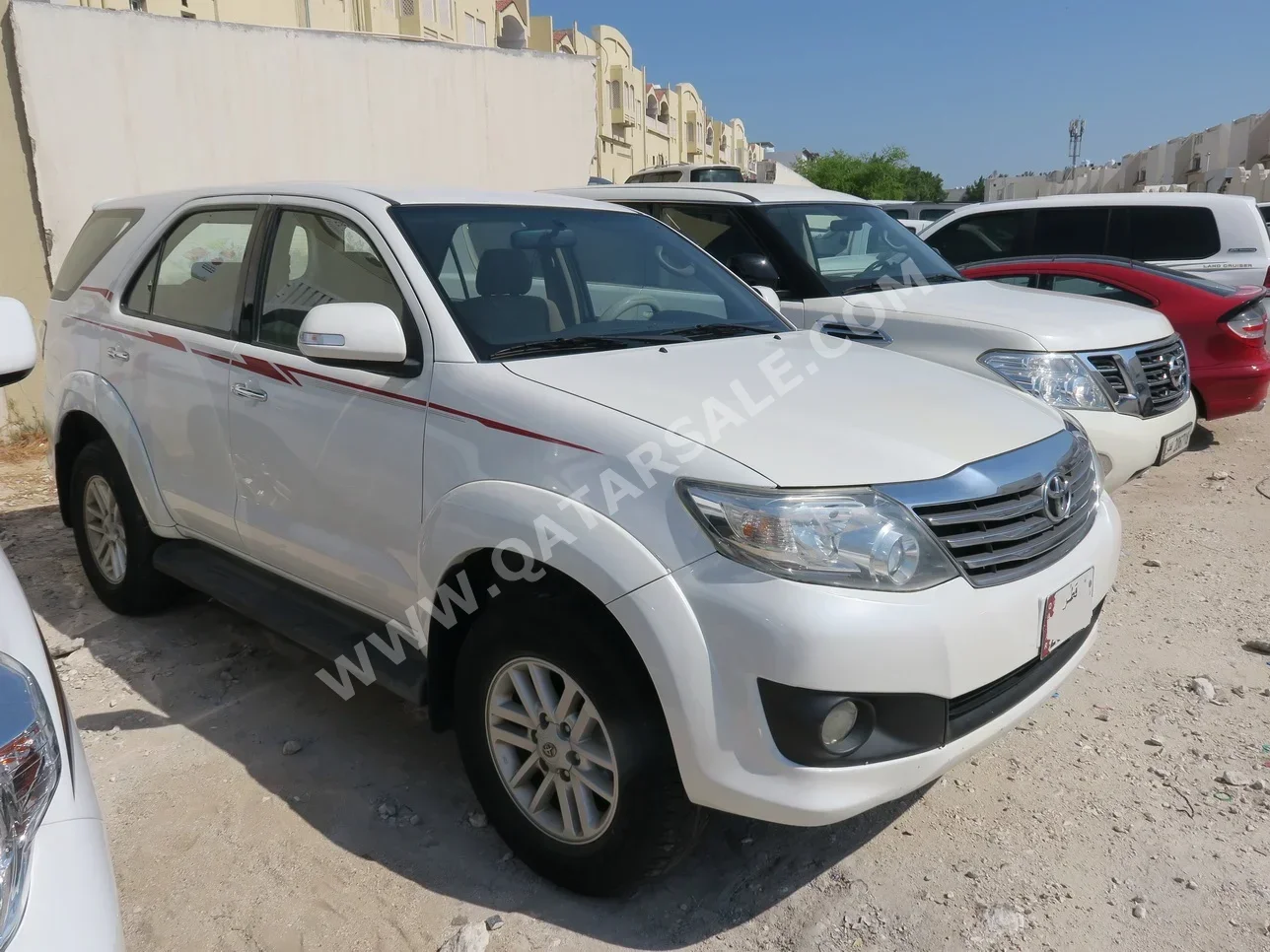 Toyota  Fortuner  2015  Automatic  55,000 Km  4 Cylinder  Four Wheel Drive (4WD)  SUV  White