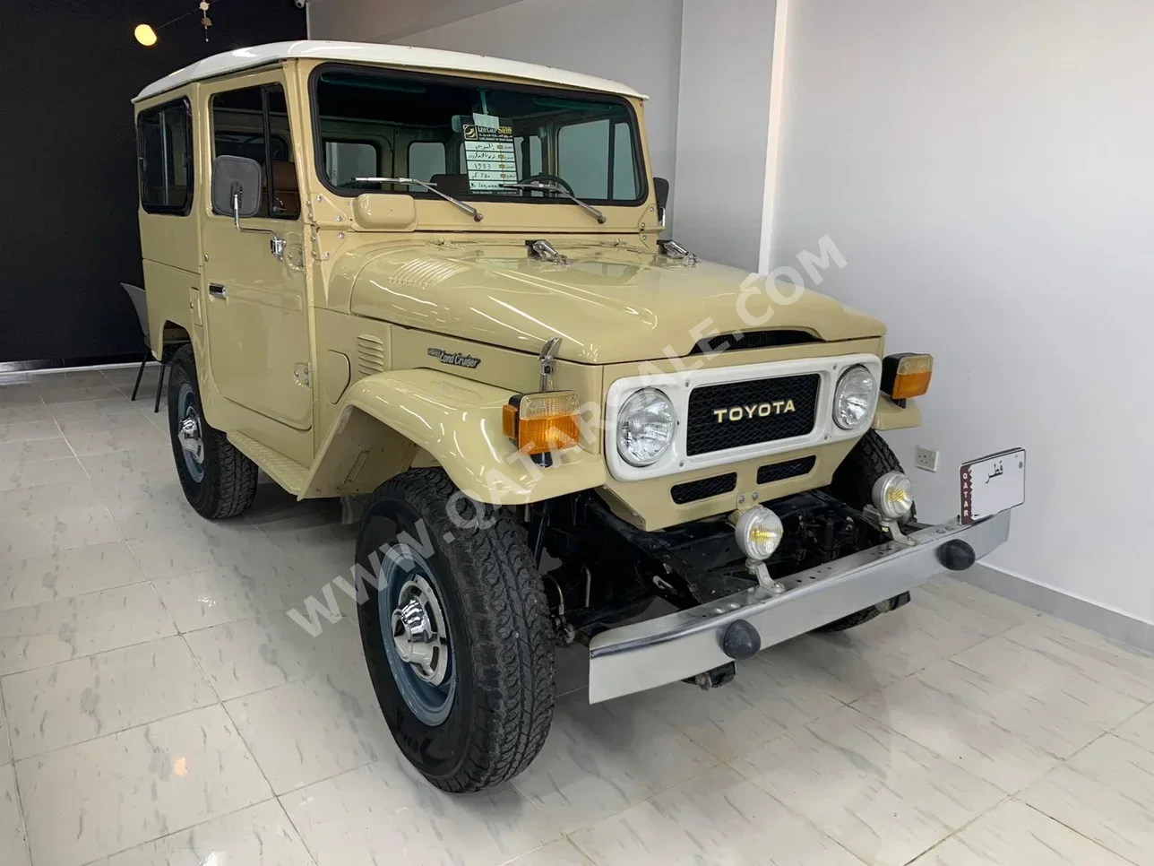 Toyota  Land Cruiser  Hard Top  1983  Manual  730 Km  6 Cylinder  Four Wheel Drive (4WD)  SUV  Beige