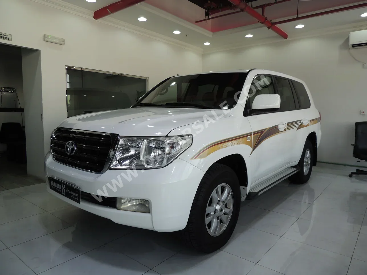 Toyota  Land Cruiser  GX  2010  Automatic  292,000 Km  6 Cylinder  Four Wheel Drive (4WD)  SUV  White