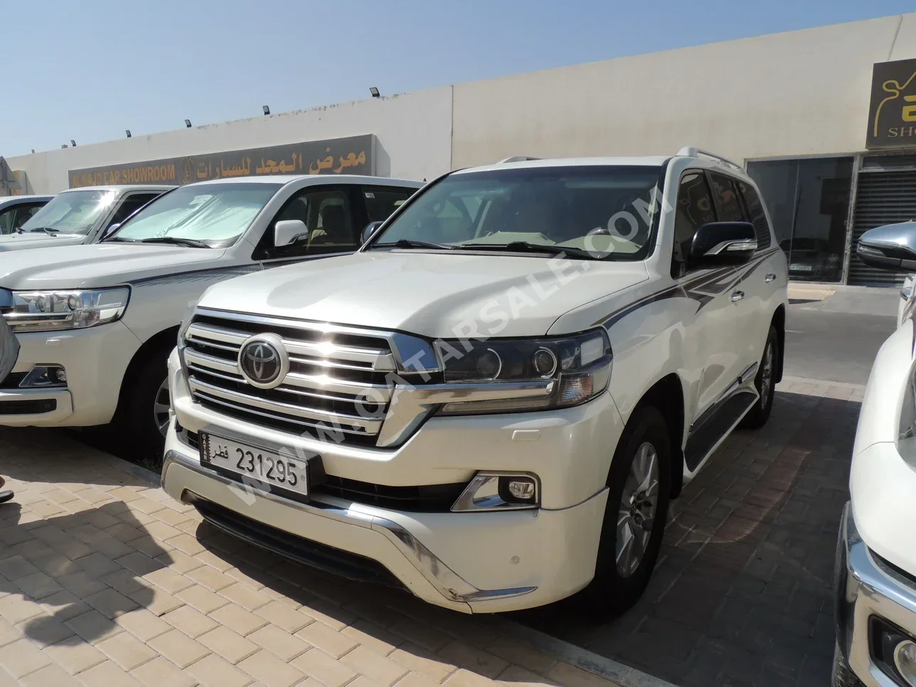 Toyota  Land Cruiser  GXR White Edition  2018  Automatic  130,000 Km  6 Cylinder  Four Wheel Drive (4WD)  SUV  White