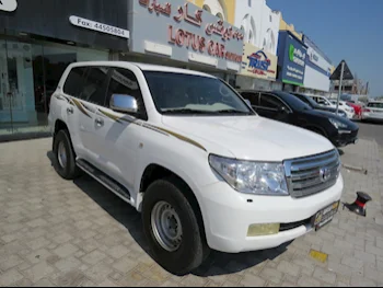 Toyota  Land Cruiser  GXR  2011  Automatic  400,000 Km  8 Cylinder  Four Wheel Drive (4WD)  SUV  White