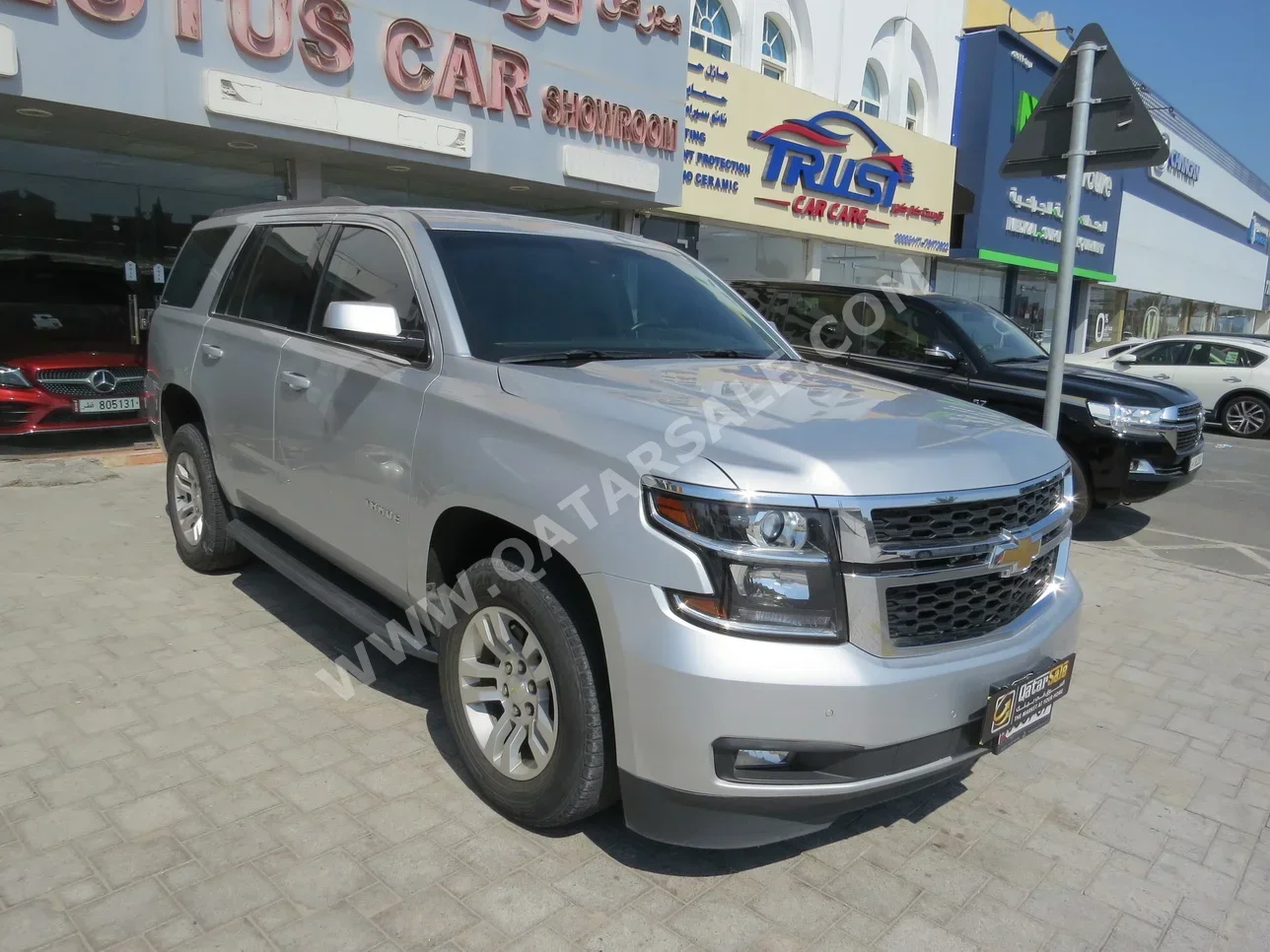 Chevrolet  Tahoe  2018  Automatic  95,000 Km  8 Cylinder  Four Wheel Drive (4WD)  SUV  Silver