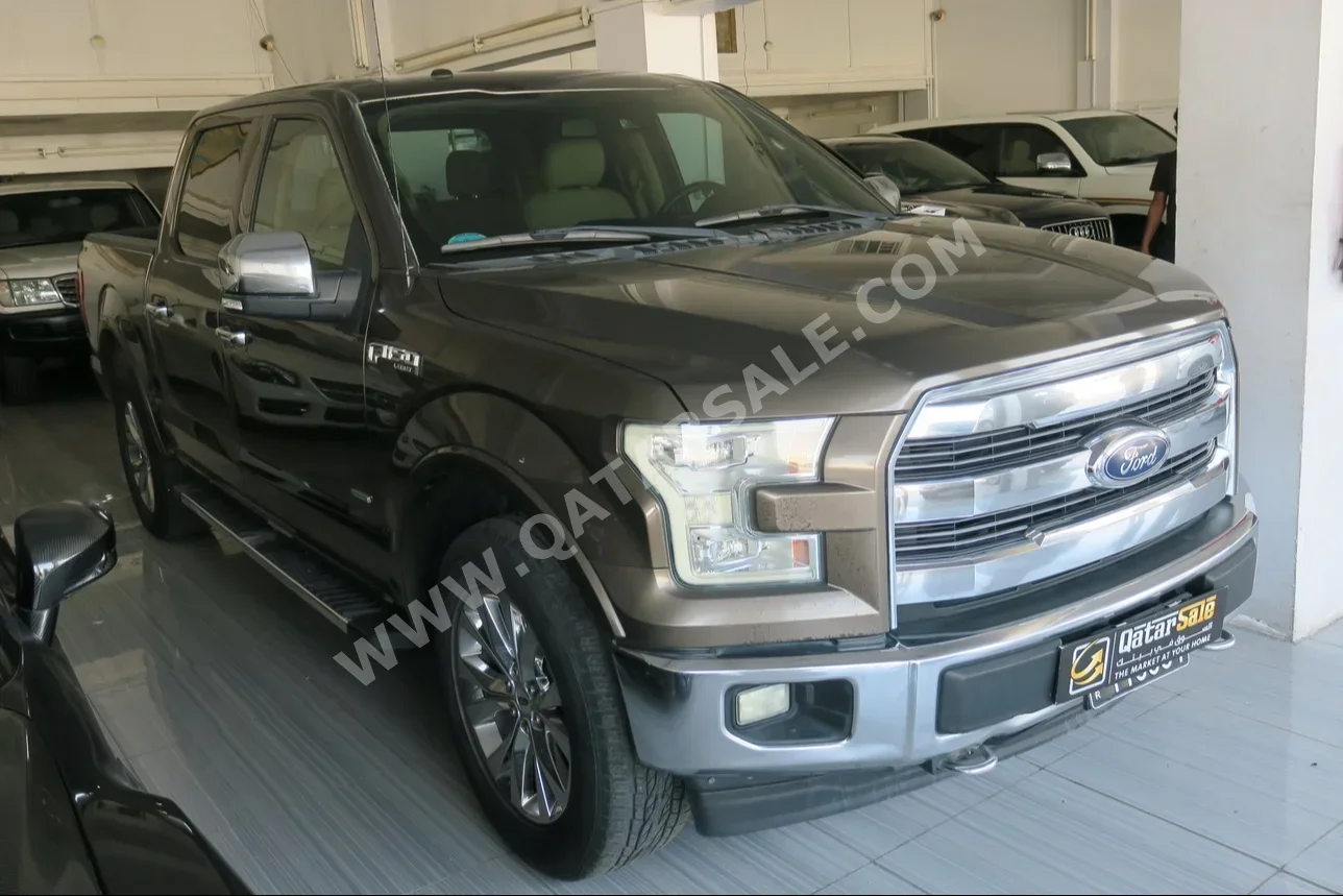 Ford  F  150 LARIAT  2017  Automatic  81٬000 Km  6 Cylinder  Four Wheel Drive (4WD)  Pick Up  Brown