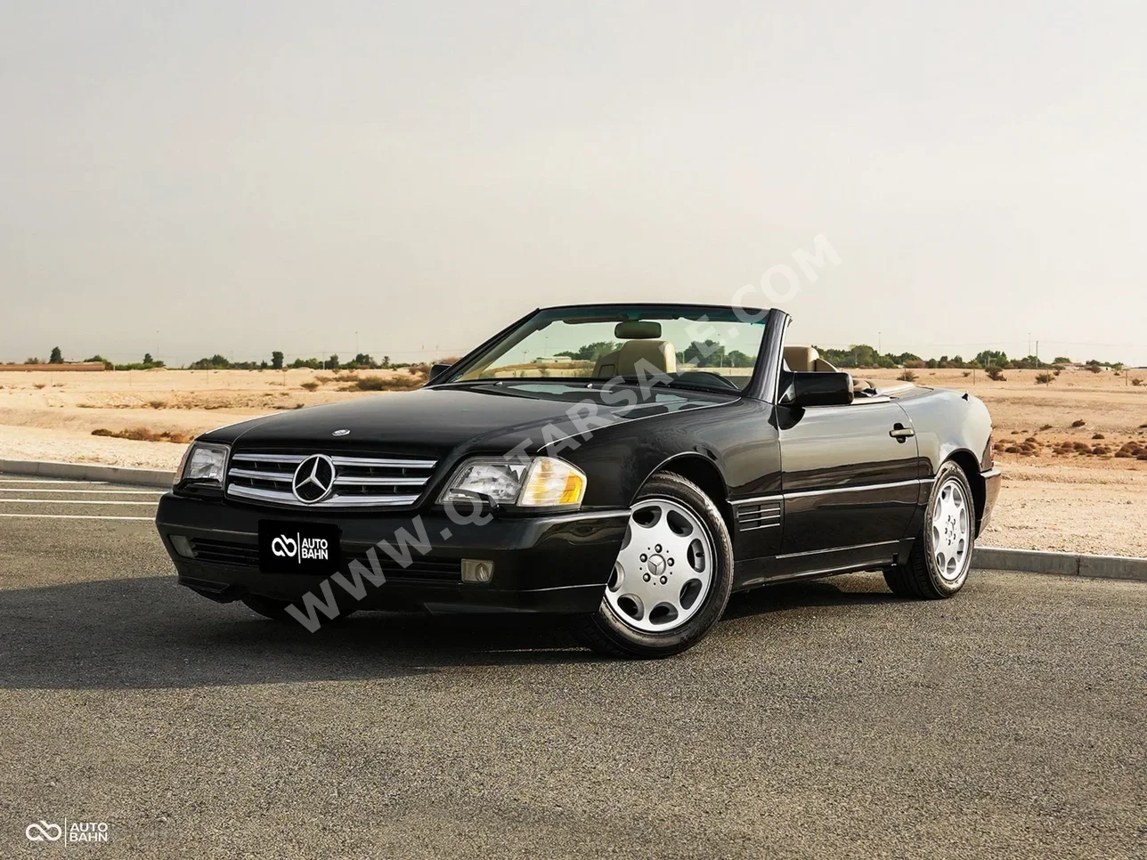 Mercedes-Benz  SL  500  1995  Automatic  95,000 Km  8 Cylinder  Rear Wheel Drive (RWD)  Coupe / Sport  Black