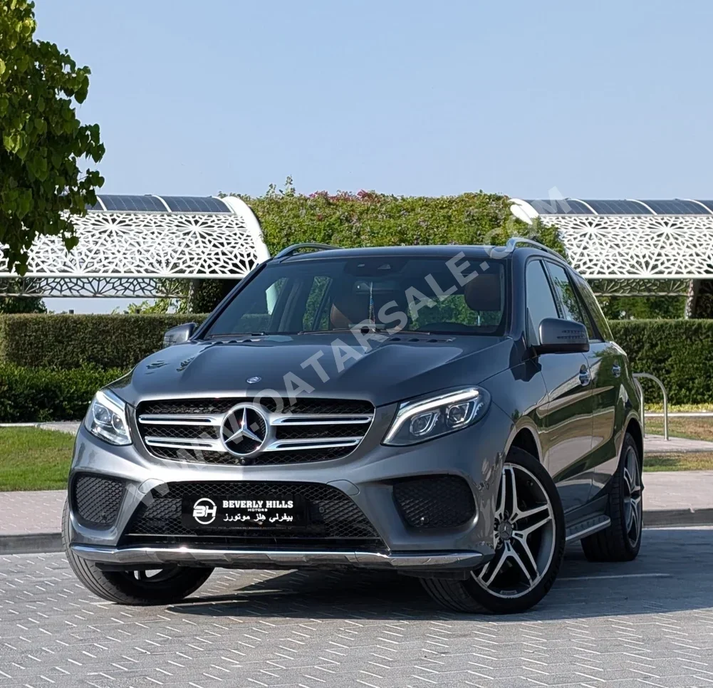 Mercedes-Benz  GLE  400  2017  Automatic  138,350 Km  6 Cylinder  Four Wheel Drive (4WD)  SUV  Gray