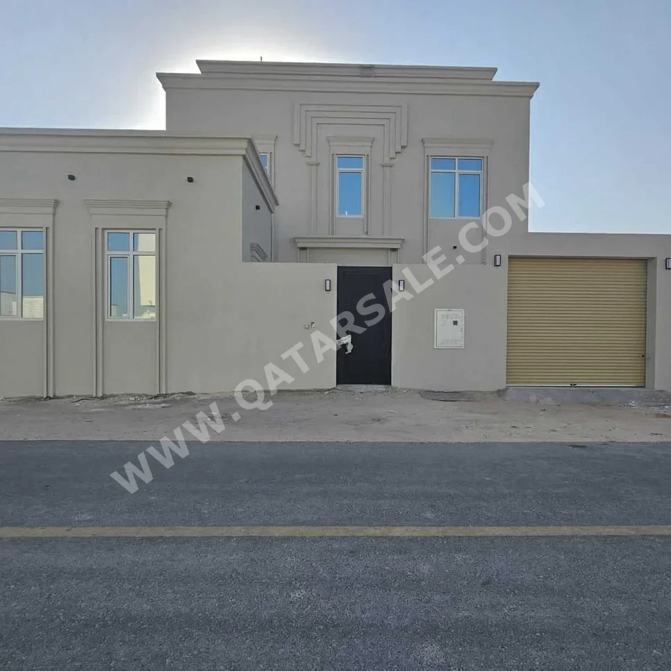 Family Residential  - Not Furnished  - Al Daayen  - Umm Qarn  - 7 Bedrooms