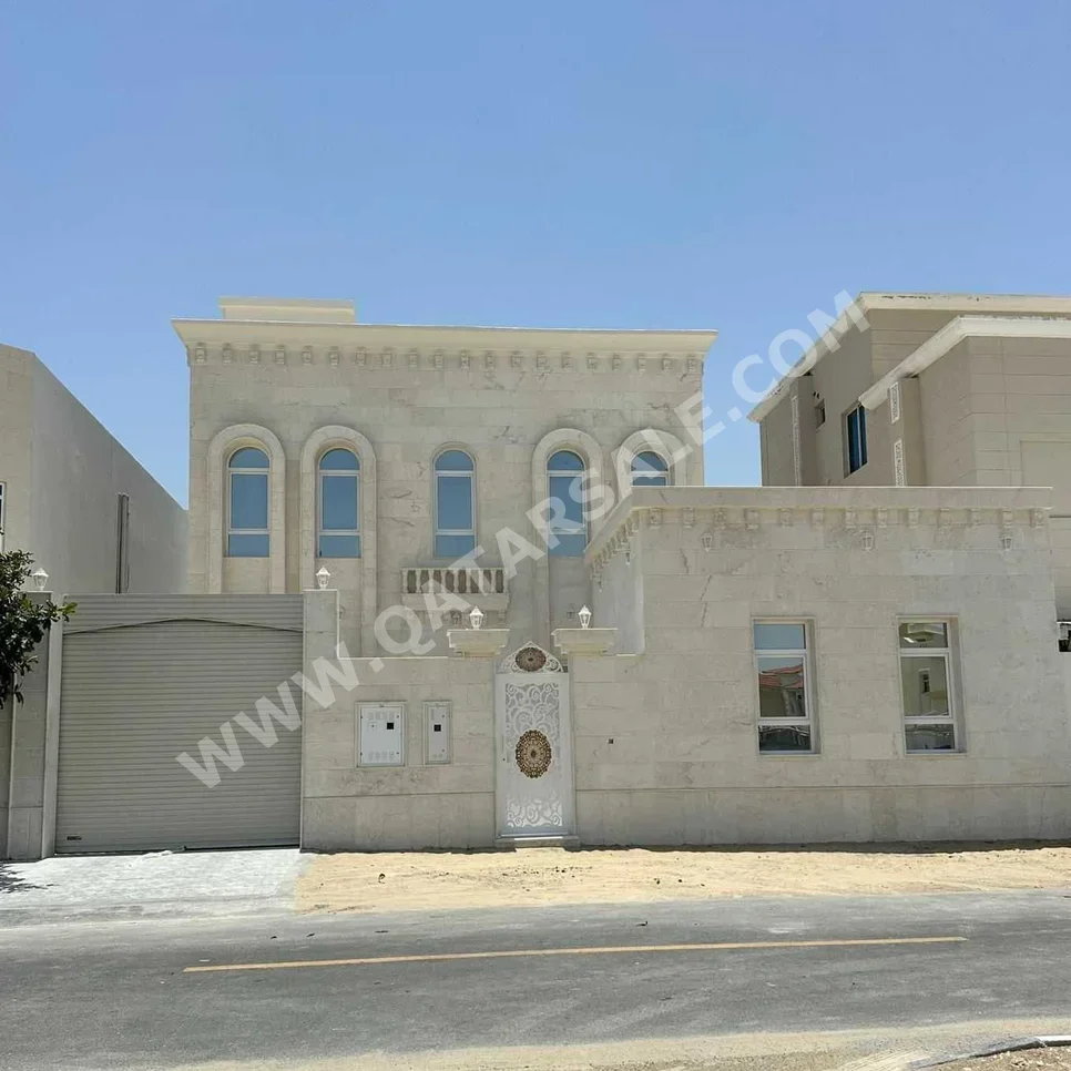 Family Residential  - Not Furnished  - Al Daayen  - Umm Qarn  - 7 Bedrooms