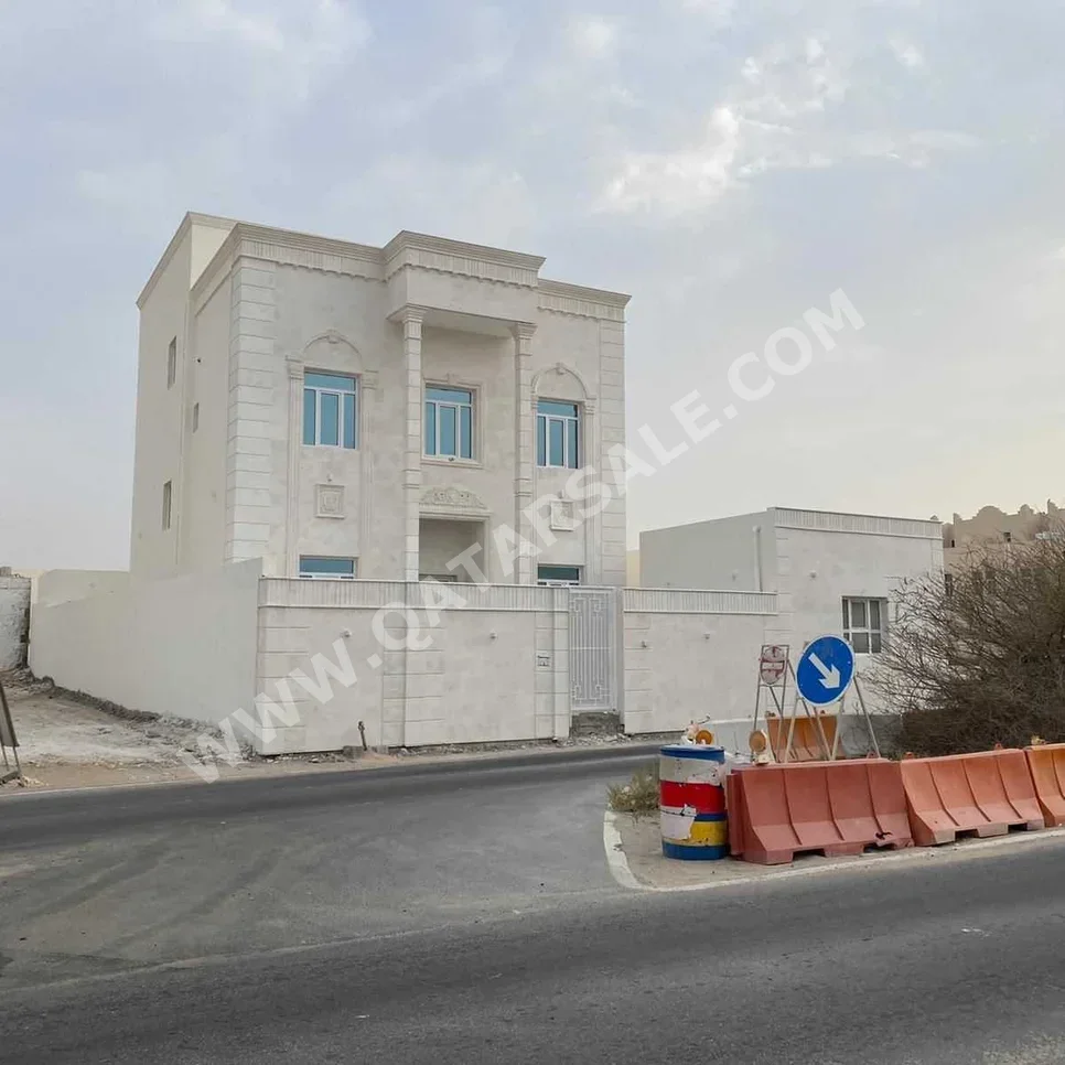 Family Residential  - Not Furnished  - Umm Salal  - Umm Salal Ali  - 7 Bedrooms