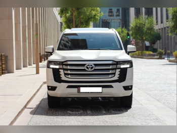 Toyota  Land Cruiser GXR Twin Turbo  6 Cylinder  SUV 4x4  White  2022