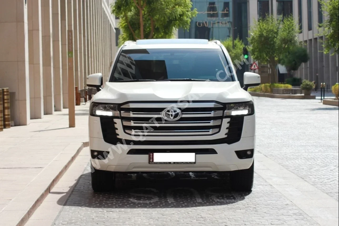 Toyota  Land Cruiser GXR Twin Turbo  6 Cylinder  SUV 4x4  White  2022