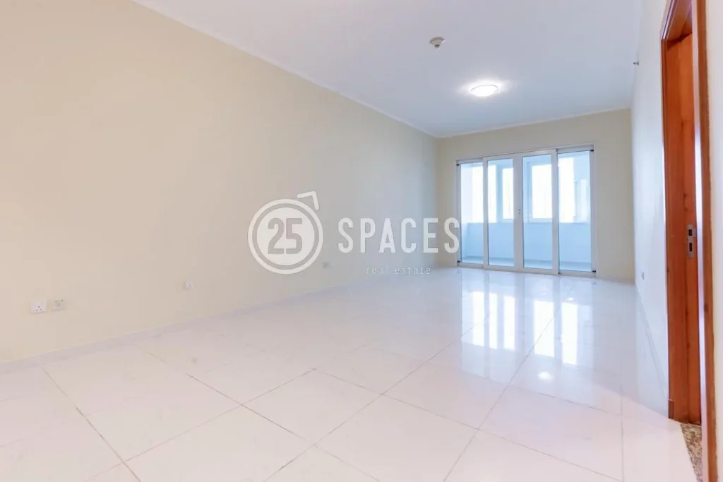 3 Bedrooms  Apartment  For Rent  in Doha -  The Pearl  Semi Furnished