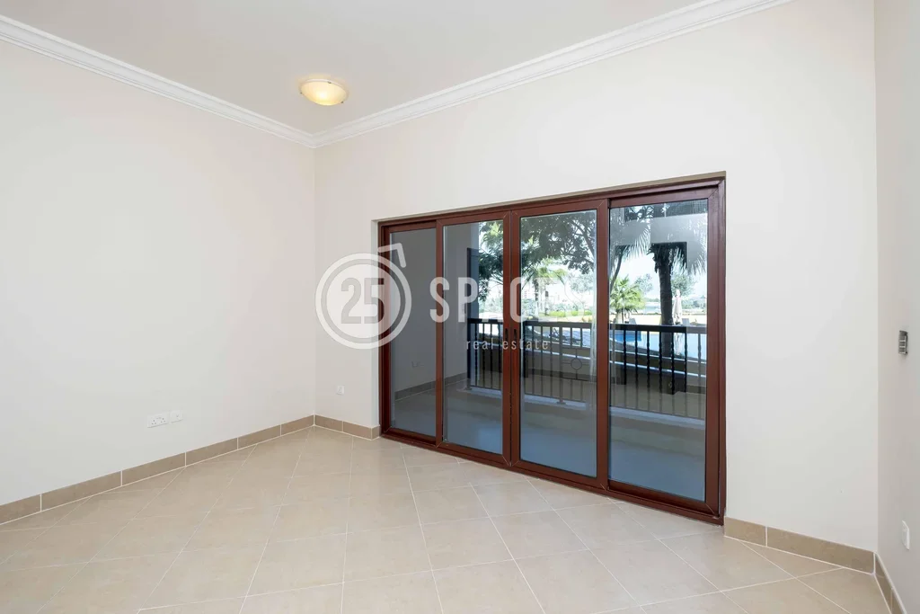 1 Bedrooms  Apartment  For Rent  in Doha -  The Pearl  Semi Furnished