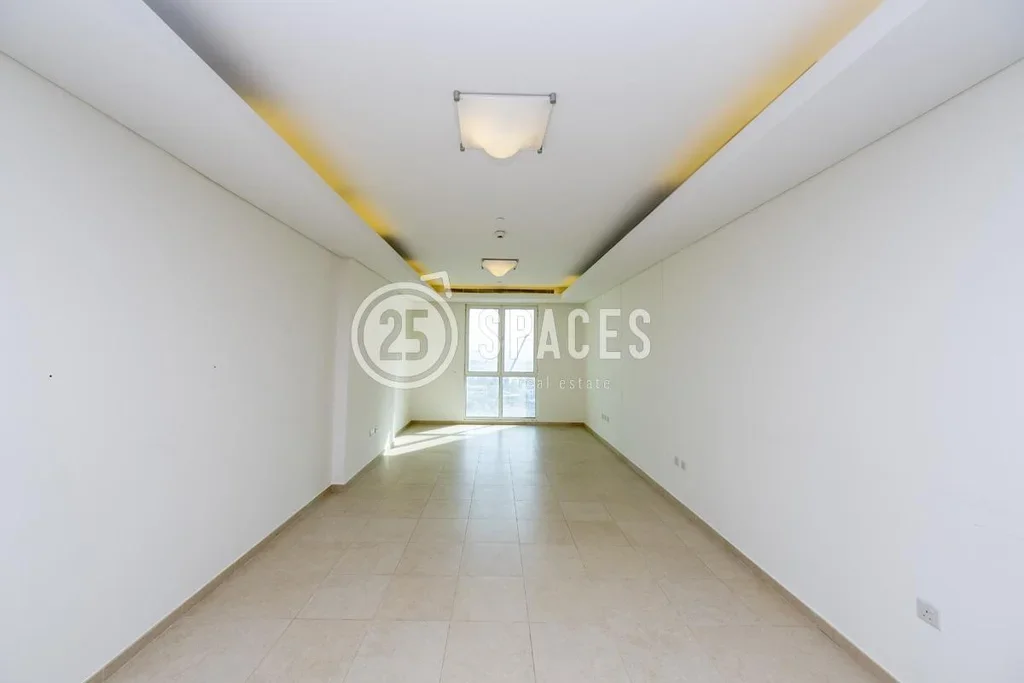 1 Bedrooms  Apartment  For Rent  in Doha -  The Pearl  Semi Furnished