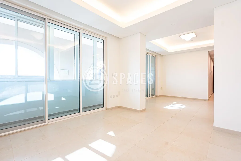 1 Bedrooms  Apartment  For Rent  in Doha -  The Pearl  Semi Furnished