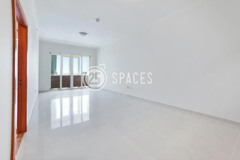 2 Bedrooms  Apartment  For Rent  in Doha -  The Pearl  Semi Furnished