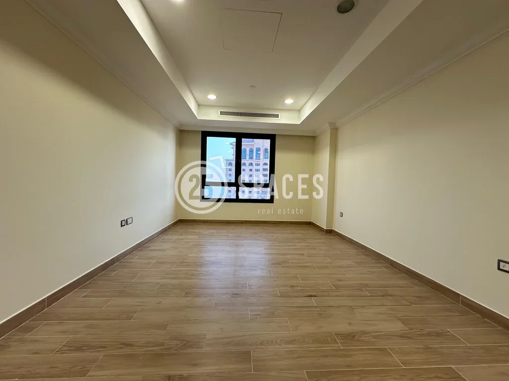 1 Bedrooms  Apartment  For Rent  in Doha -  The Pearl  Semi Furnished