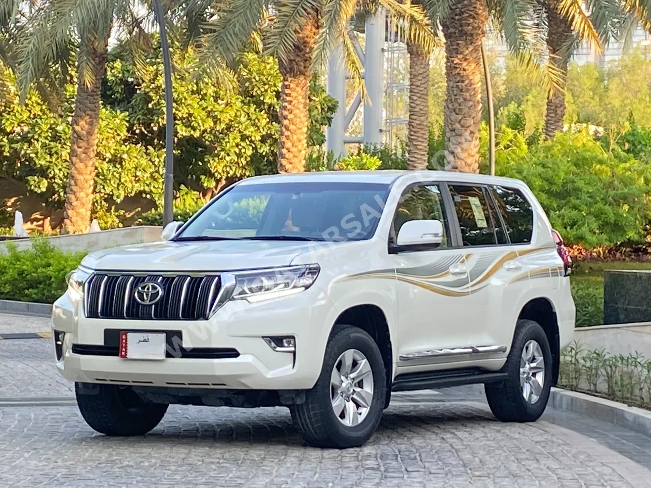 Toyota  Prado  TXL  2020  Automatic  125,000 Km  6 Cylinder  Four Wheel Drive (4WD)  SUV  White