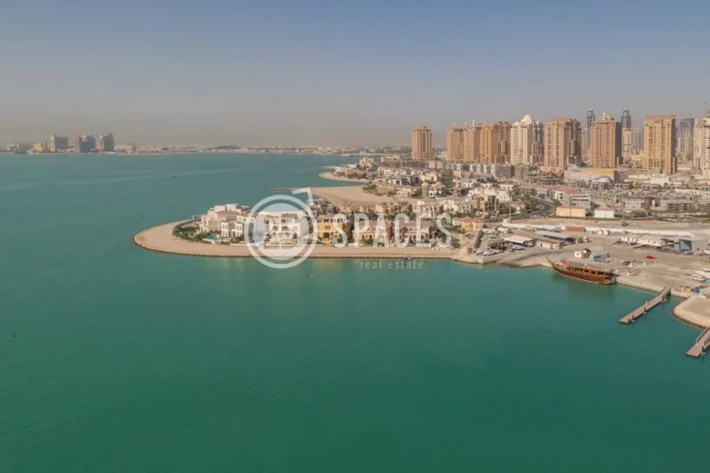 Apartment  For Rent  in Doha -  The Pearl  Semi Furnished