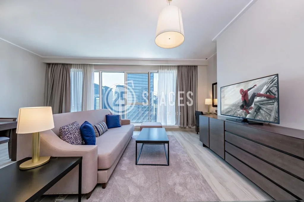 1 Bedrooms  Apartment  For Rent  in Doha -  West Bay  Not Furnished