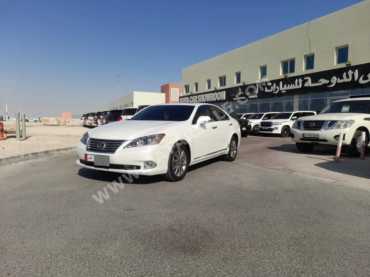 Lexus  ES  350  2012  Automatic  24,000 Km  6 Cylinder  Rear Wheel Drive (RWD)  Sedan  White