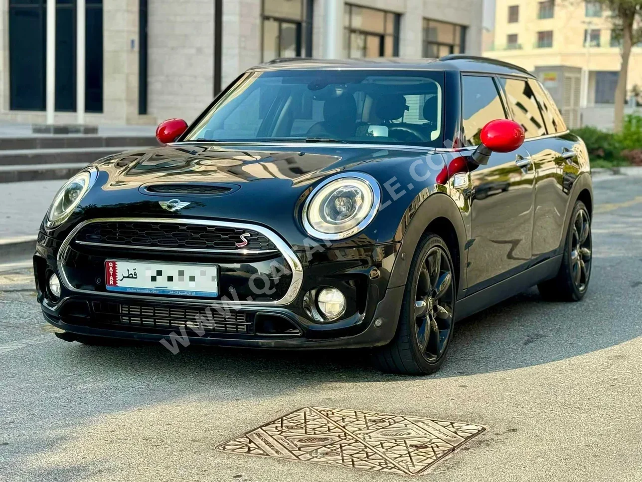 Mini  Cooper  Clubman S  2017  Automatic  68٬000 Km  4 Cylinder  Front Wheel Drive (FWD)  Hatchback  Black