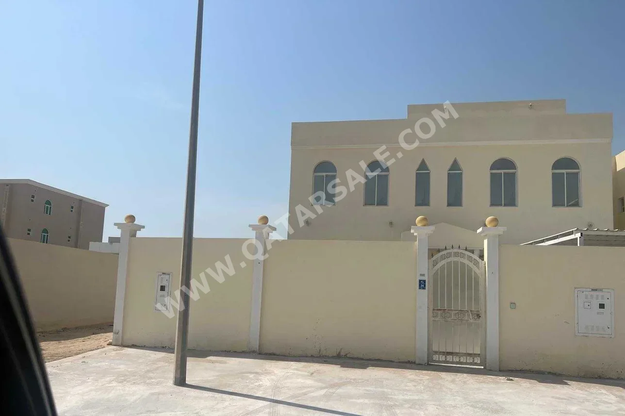 Family Residential  - Not Furnished  - Al Shamal  - Al Ruwais  - 6 Bedrooms