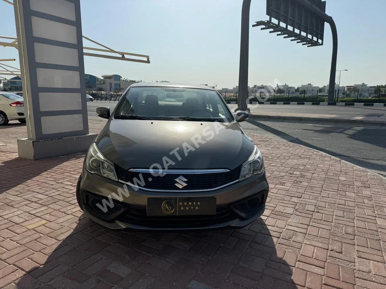 Suzuki  Ciaz  2022  Automatic  35,000 Km  4 Cylinder  Front Wheel Drive (FWD)  Sedan  Gray