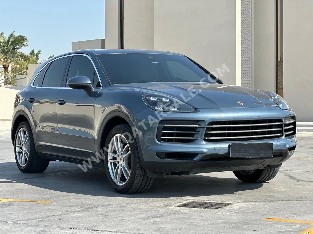 Porsche  Cayenne  2019  Automatic  86,000 Km  6 Cylinder  Four Wheel Drive (4WD)  SUV  Gray