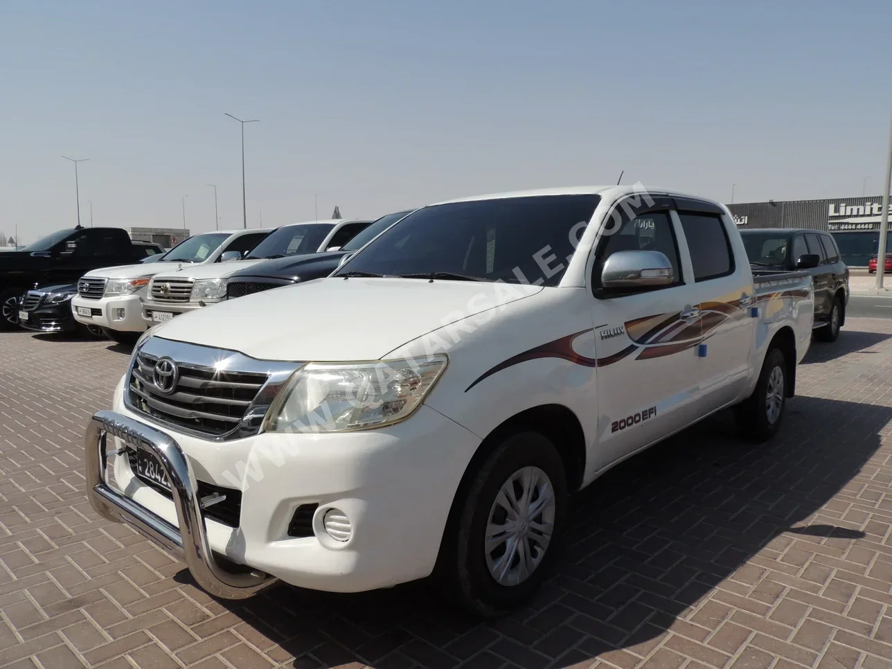 Toyota  Hilux  2015  Automatic  147,000 Km  4 Cylinder  Four Wheel Drive (4WD)  Pick Up  White