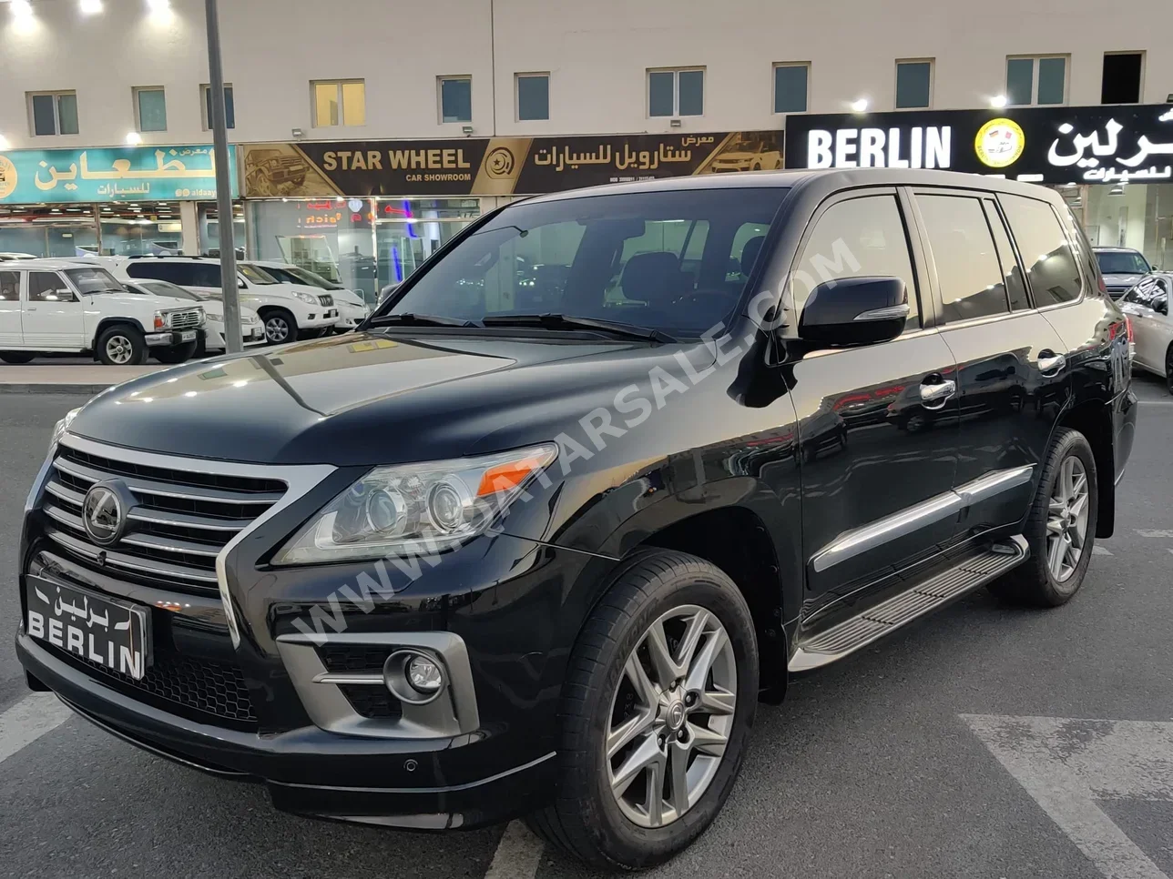 Lexus  LX  570 S  2015  Automatic  243,000 Km  8 Cylinder  Four Wheel Drive (4WD)  SUV  Black