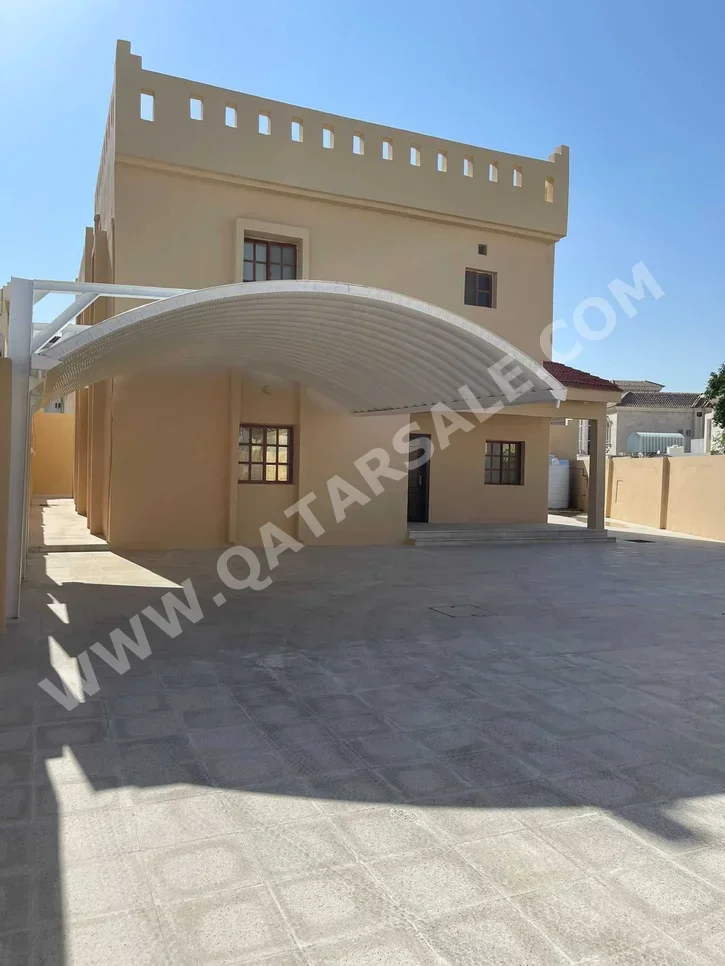 Family Residential  - Not Furnished  - Al Rayyan  - Izghawa  - 6 Bedrooms