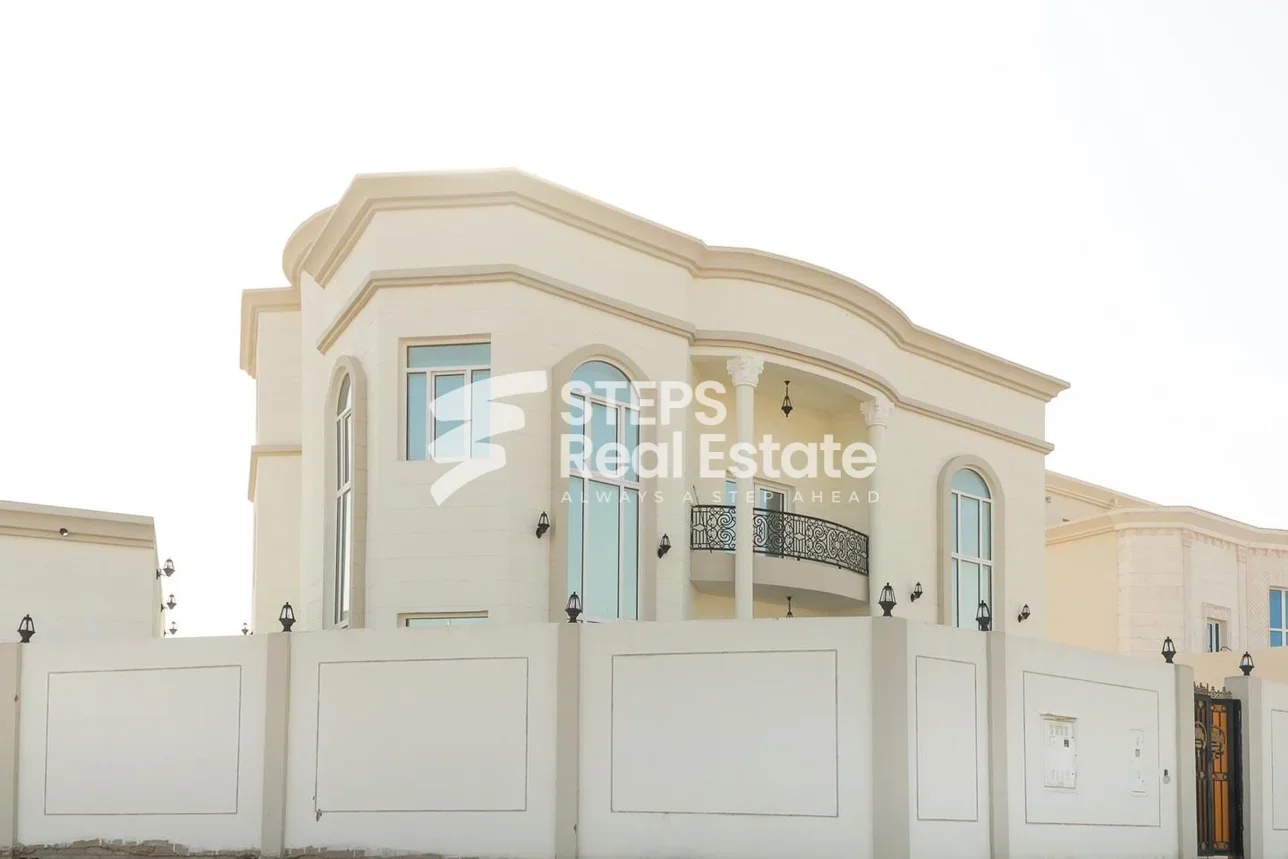 Family Residential  - Not Furnished  - Al Wakrah  - Al Wukair  - 8 Bedrooms