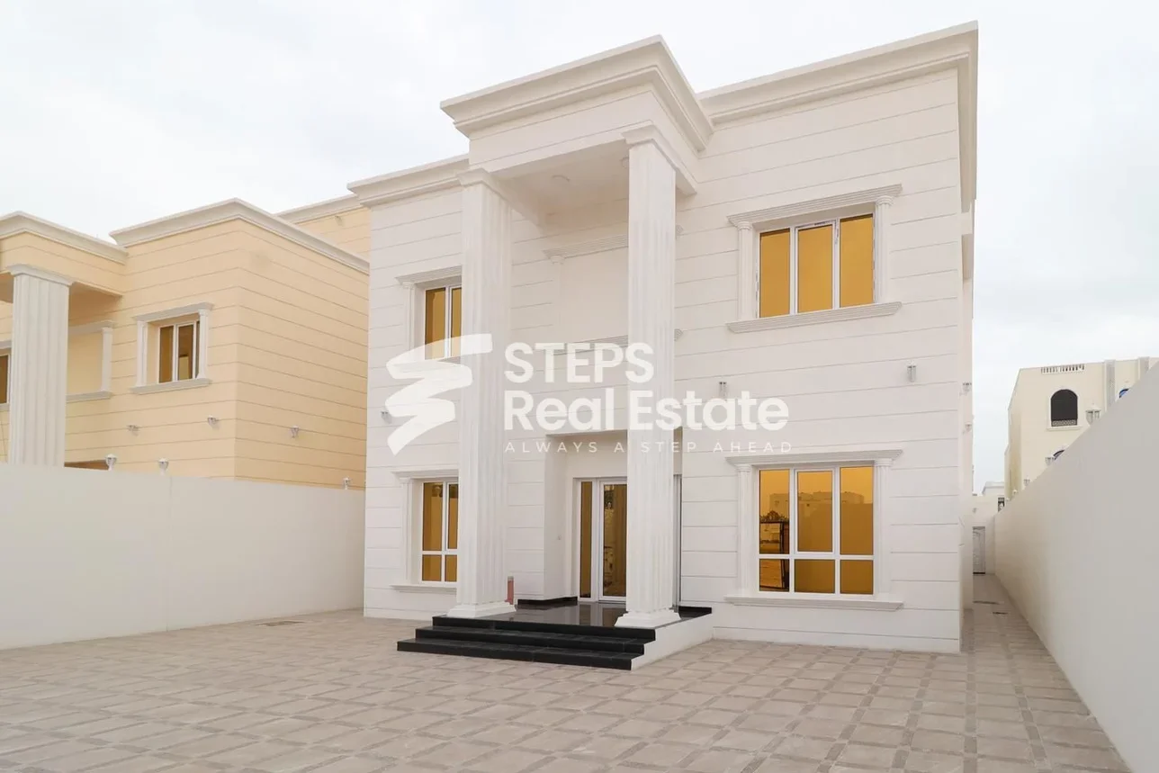 Family Residential  - Not Furnished  - Doha  - Nuaija  - 8 Bedrooms