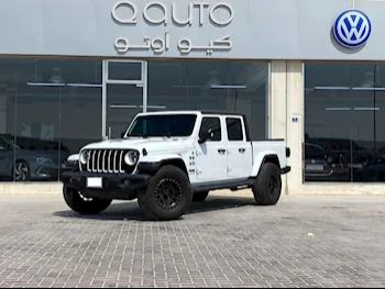 Jeep  Gladiator  Sport  2021  Automatic  20,300 Km  6 Cylinder  Four Wheel Drive (4WD)  Pick Up  White