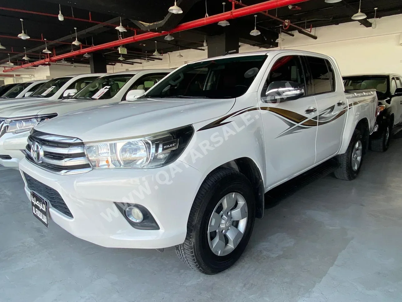 Toyota  Hilux  2017  Manual  89,000 Km  4 Cylinder  Four Wheel Drive (4WD)  Pick Up  White