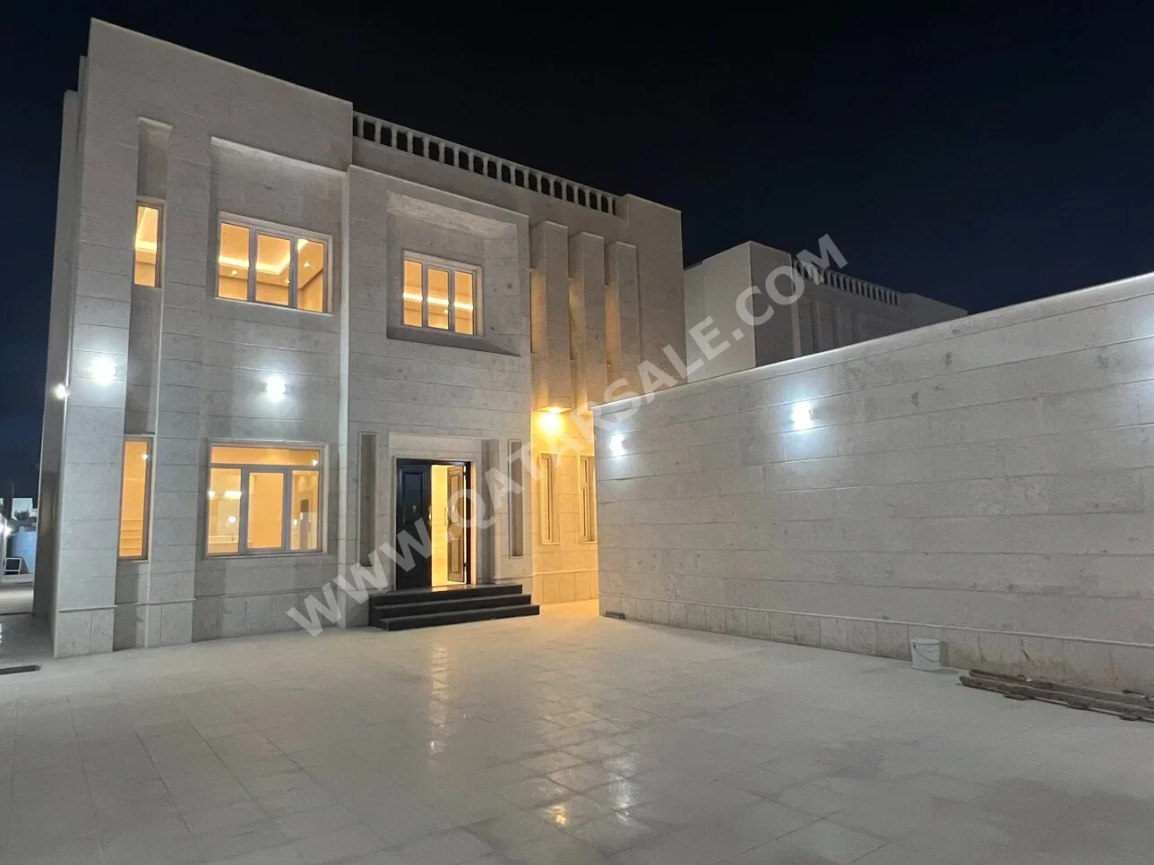 Family Residential  - Not Furnished  - Al Daayen  - Al Khisah  - 7 Bedrooms