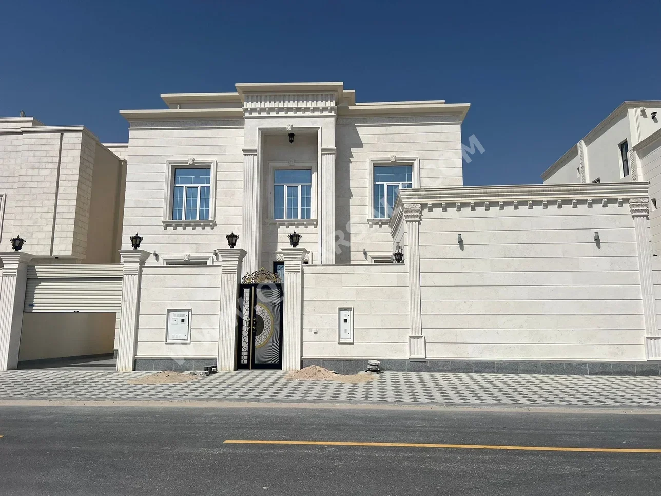 Family Residential  - Not Furnished  - Al Daayen  - Al Khisah  - 8 Bedrooms