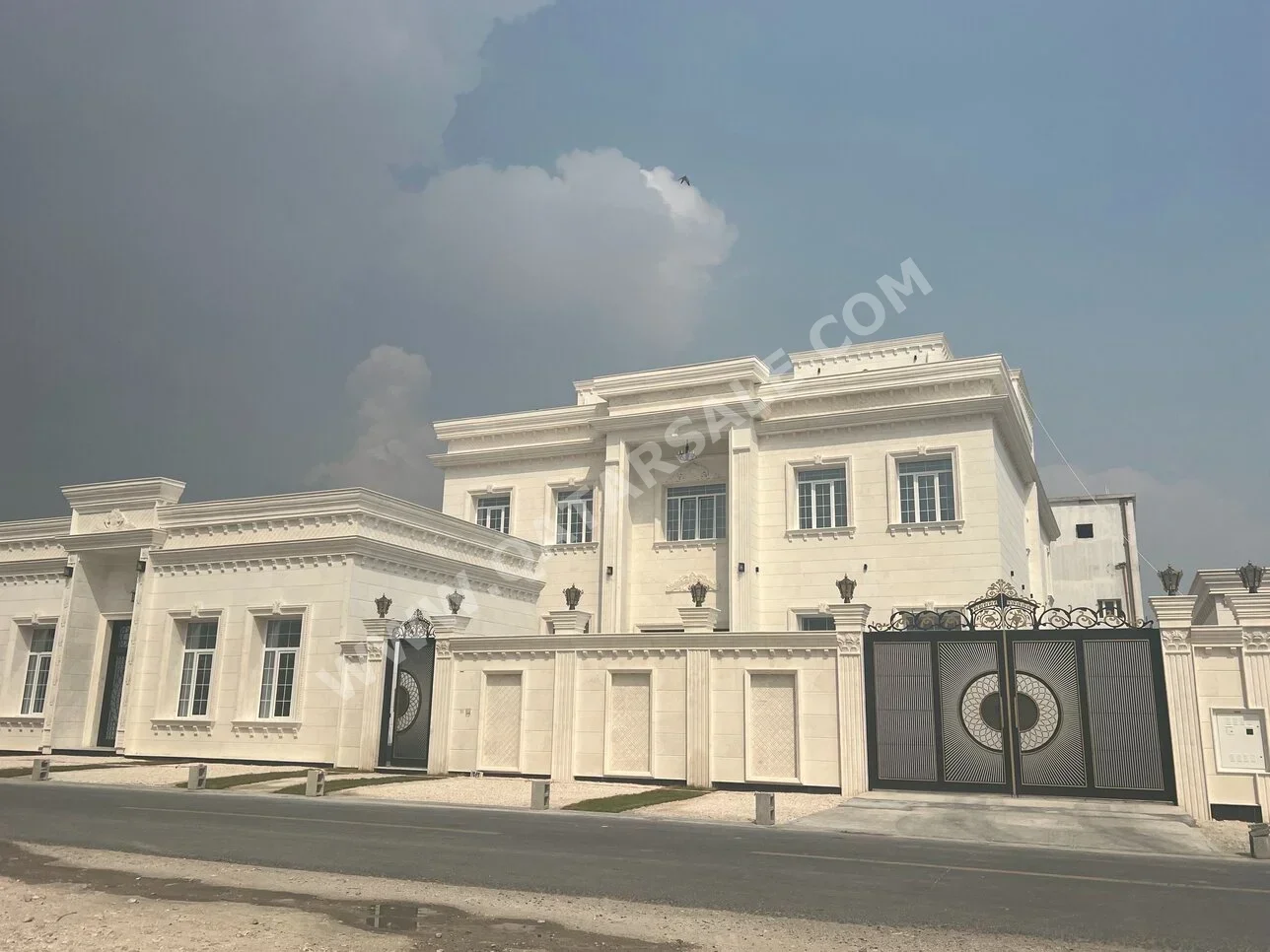 Family Residential  - Not Furnished  - Al Daayen  - Al Khisah  - 12 Bedrooms