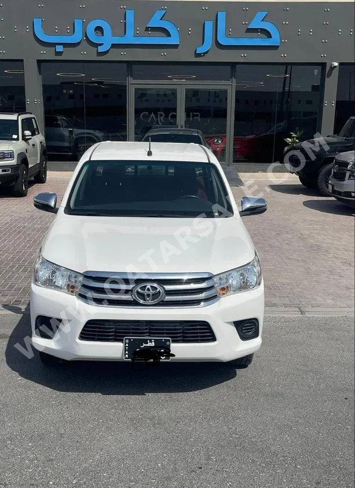 Toyota  Hilux  2019  Automatic  87٬000 Km  4 Cylinder  Four Wheel Drive (4WD)  Pick Up  White