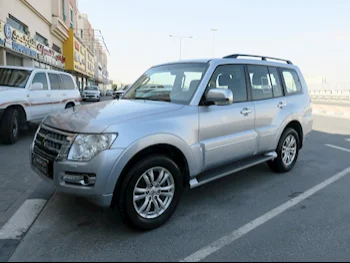 Mitsubishi  Pajero  3.8  2017  Automatic  152,000 Km  6 Cylinder  Four Wheel Drive (4WD)  SUV  Silver