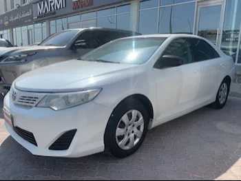 Toyota  Camry  GL  2015  Automatic  220,000 Km  4 Cylinder  Front Wheel Drive (FWD)  Sedan  White