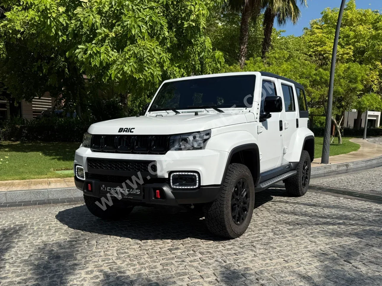 BAIC  BJ40 C  2024  Automatic  400 Km  6 Cylinder  Four Wheel Drive (4WD)  SUV  White  With Warranty