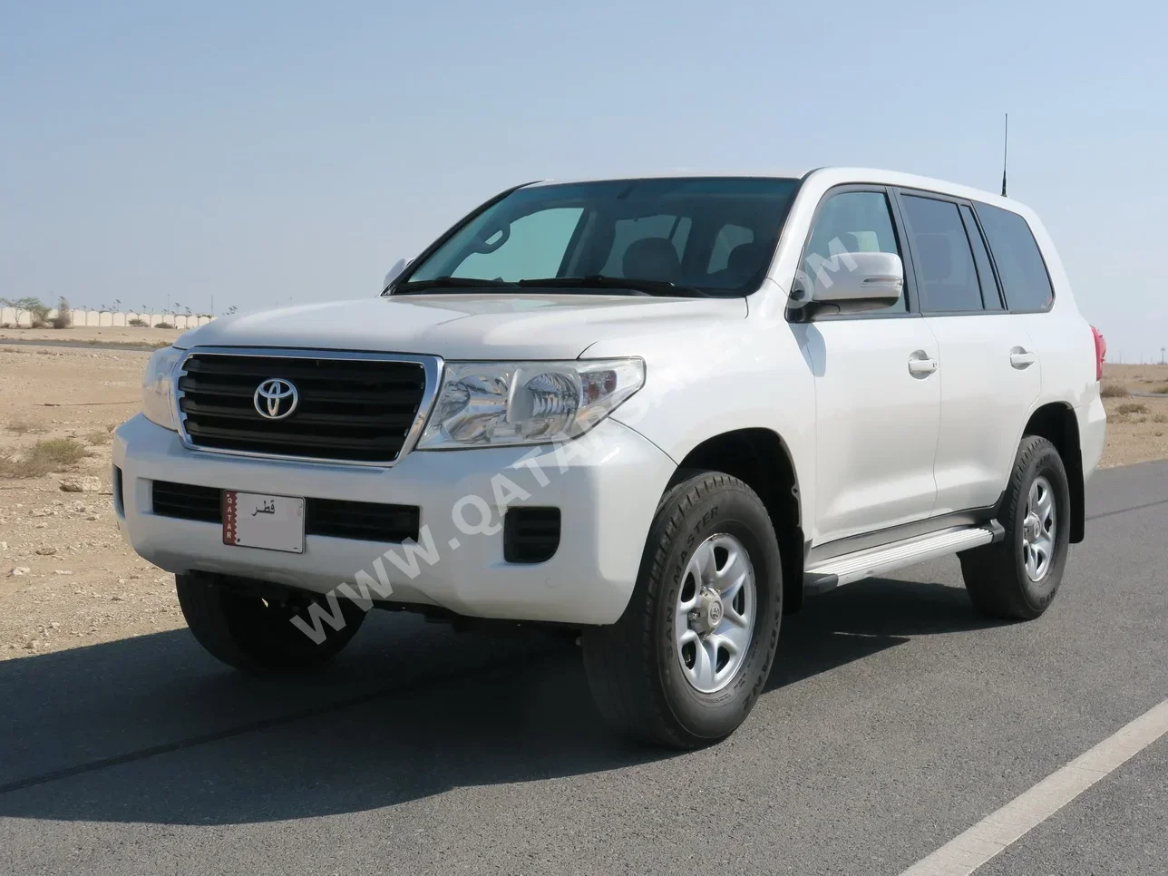 Toyota  Land Cruiser  G  2014  Automatic  318,000 Km  6 Cylinder  Four Wheel Drive (4WD)  SUV  White