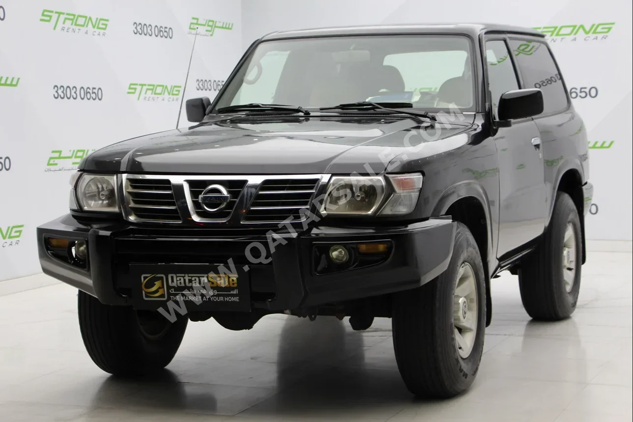 Nissan  Patrol  Safari  2000  Manual  276,000 Km  6 Cylinder  Four Wheel Drive (4WD)  SUV  Black