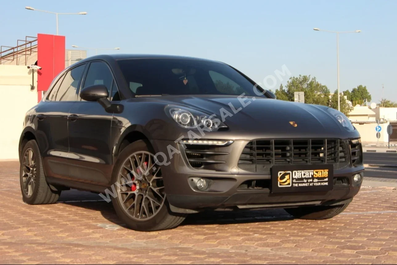 Porsche  Macan  S  2015  Automatic  95,000 Km  6 Cylinder  Four Wheel Drive (4WD)  SUV  Phantom Grey  With Warranty