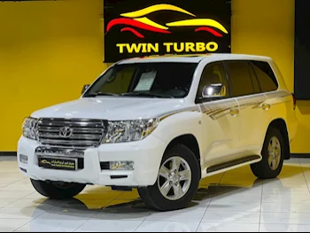 Toyota  Land Cruiser  VXR  2010  Automatic  385,000 Km  8 Cylinder  Four Wheel Drive (4WD)  SUV  White