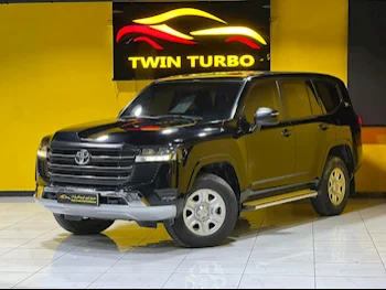 Toyota  Land Cruiser  GX  2022  Automatic  54,000 Km  6 Cylinder  Four Wheel Drive (4WD)  SUV  Black  With Warranty