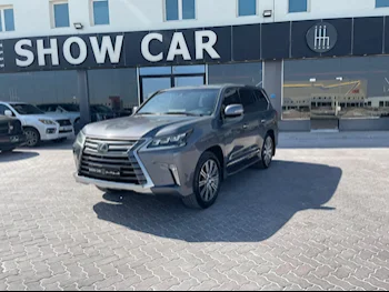 Lexus  LX  570  2016  Automatic  125,000 Km  8 Cylinder  Four Wheel Drive (4WD)  SUV  Gray