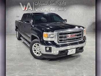 GMC  Sierra  SLE  2014  Automatic  363,000 Km  8 Cylinder  Four Wheel Drive (4WD)  Pick Up  Black