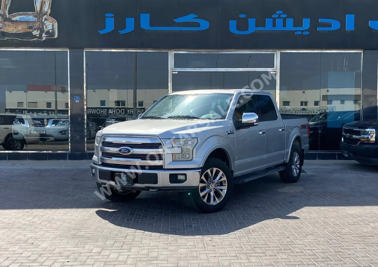 Ford  F  150 LARIAT  2016  Automatic  167٬000 Km  8 Cylinder  Four Wheel Drive (4WD)  Pick Up  Silver